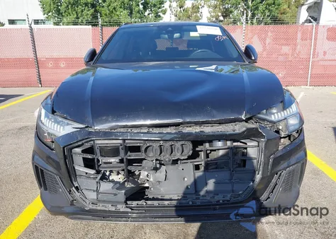 2021 Audi Q8 Premium Plus 55 Tfsi Quattro Tiptronic z USA, uszkodzony, nr VIN WA1EVAF15MD042413